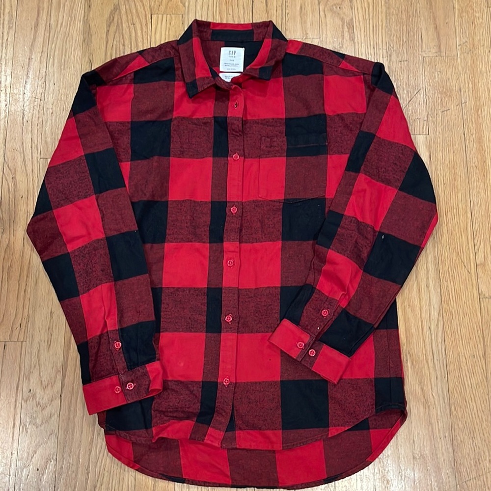 Gap Teen red and black check button downsize 14-16